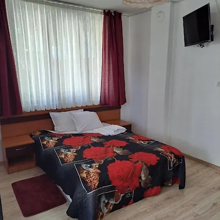 Liliya Nyaraló Szozopol