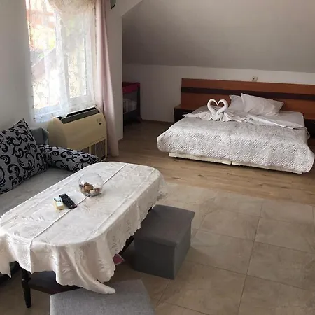 Nyaraló Liliya Szozopol