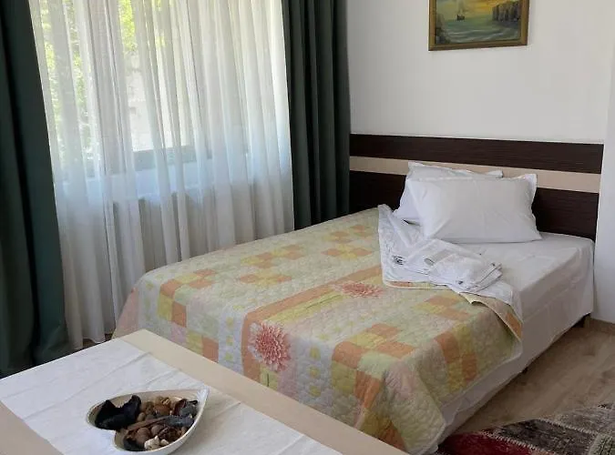 Liliya Созополь