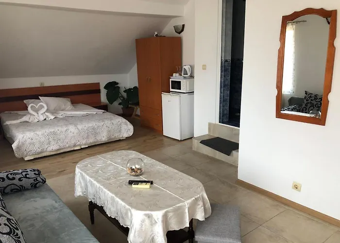 лилия Созопол