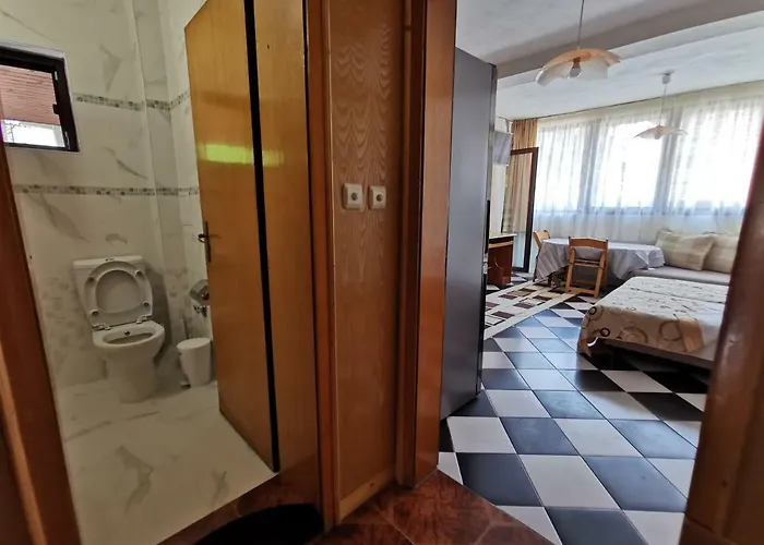 Ваканционна къща лилия *